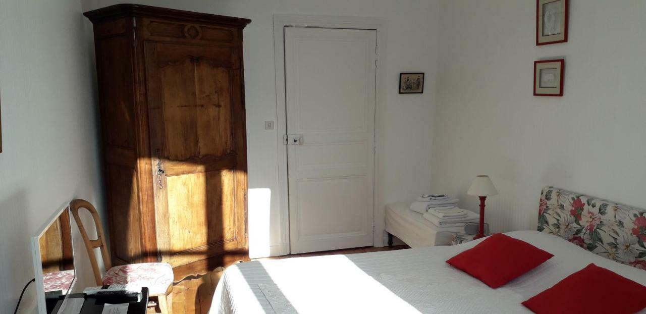 Chambre D'Hotes Marchand อองเชร์ ภายนอก รูปภาพ